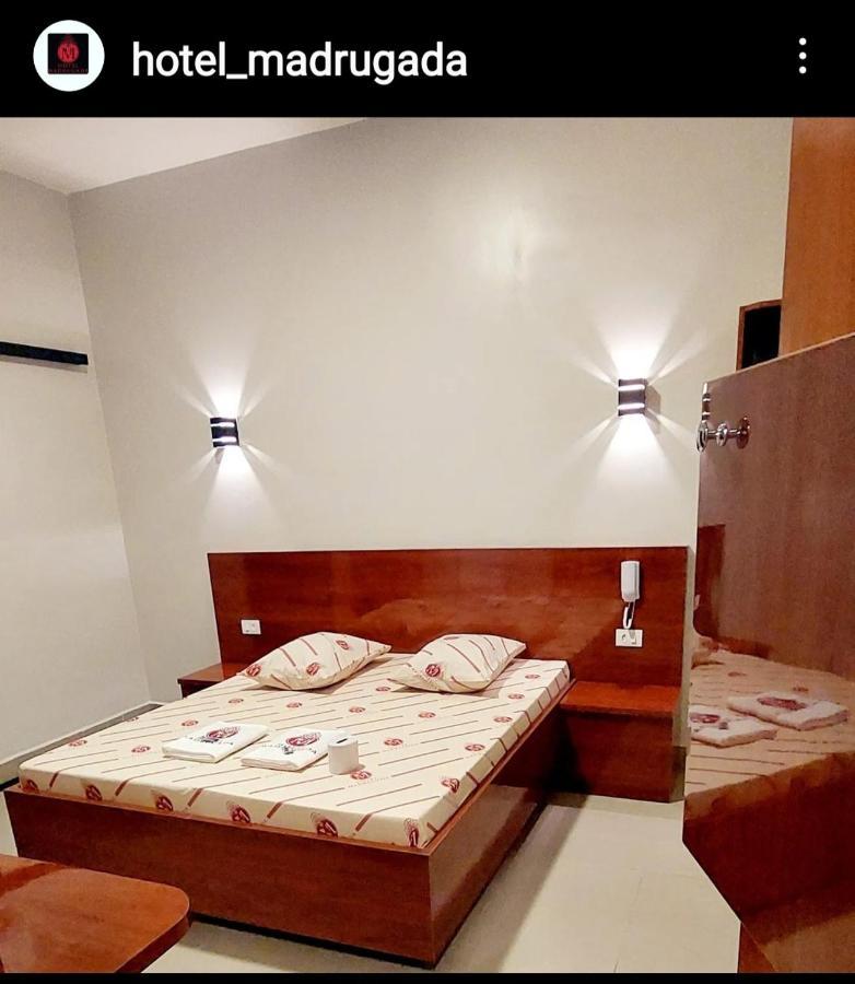 Hotel Madrugada 2*